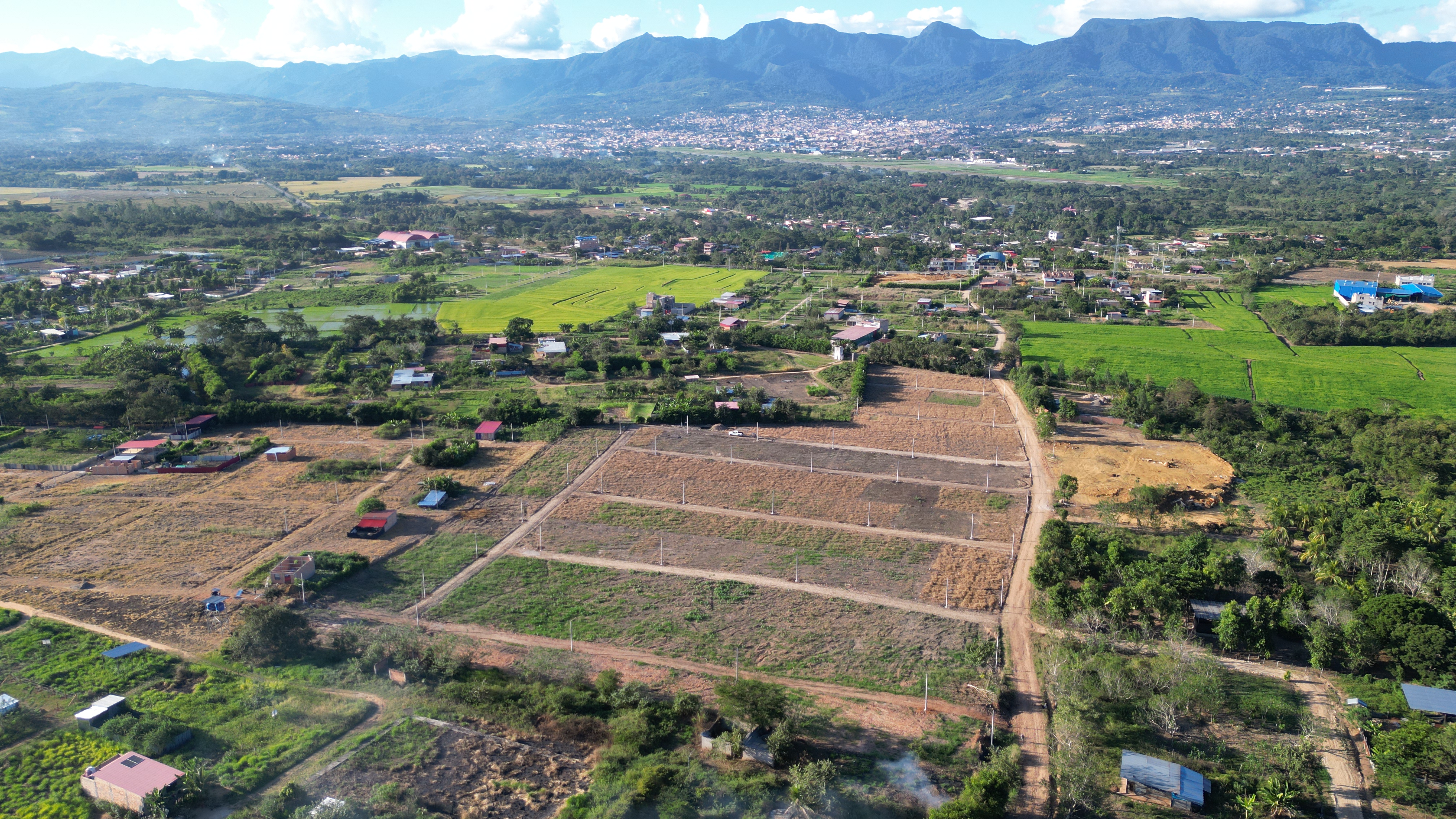 SERVICIOS DE AGUA Y ENERGIA ELECTRICA YA DISPONIBLES!